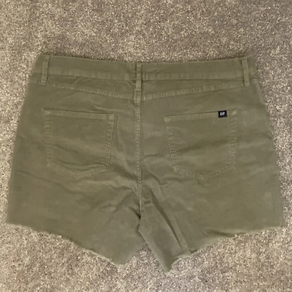 Gap women corduroy